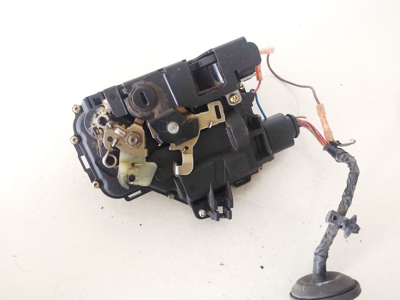 Volkswagen Passat 2001 Türschloss Zentralverriegelung Tür Hinten Rechts - Thumbnail 2