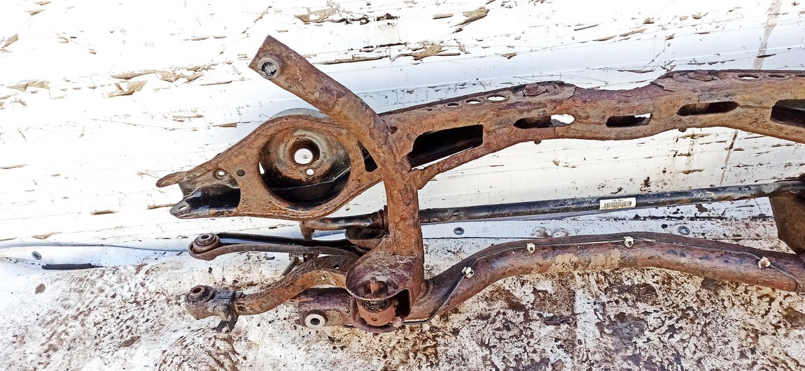 Volkswagen Touran 2004 Subframe - REAR - Thumbnail 3