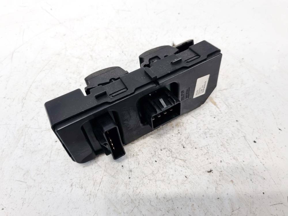 20814454 Chevrolet Cobalt 2010 Power window control (Window Regulator-Window Switch) - Thumbnail 3