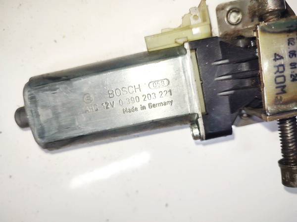 0390203221 Audi A6 2005 Siège Moteur avant droite - Thumbnail 3