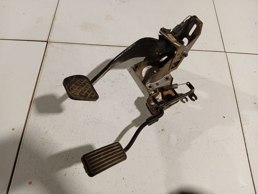 Rover 45 2004 Pedał hamulca