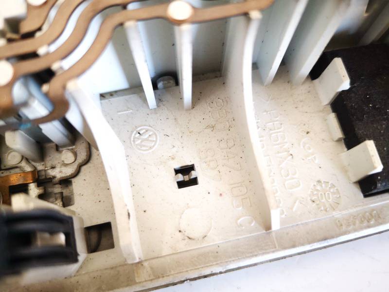 3B0947105C Volkswagen Bora 2001 Interior Light - FRONT - Thumbnail 3