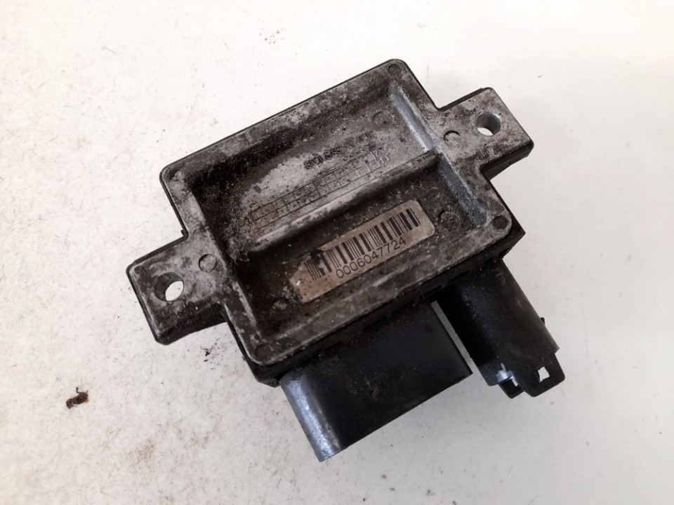 E2110022358 BMW 3-Series 2003 Przekaźnik świec żarowych - Thumbnail 3