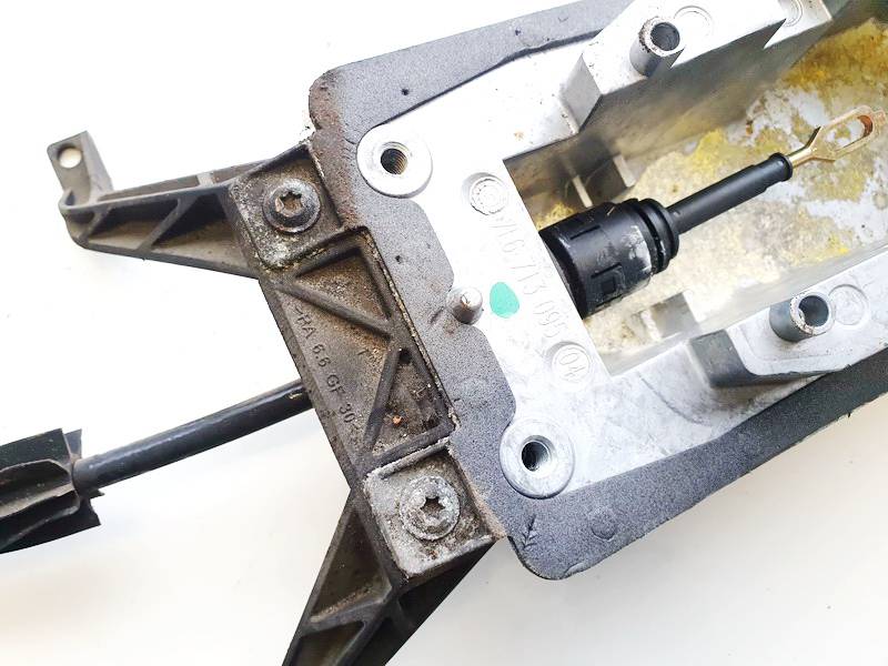 7L6713265A Volkswagen Touareg 2005 Vaihteensiirtokaapelit - Thumbnail 3