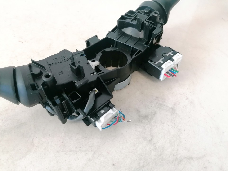 17F100 Toyota RAV-4 2009 Turn Indicator and wiper stalk switch - Thumbnail 2