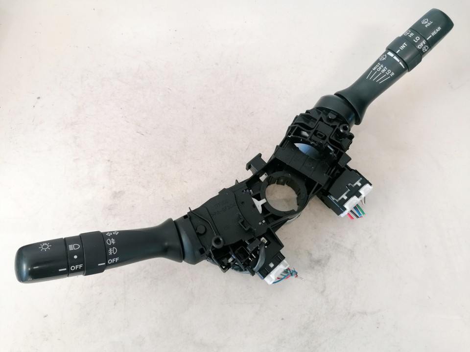 17F100 Toyota RAV-4 2009 Turn Indicator and wiper stalk switch