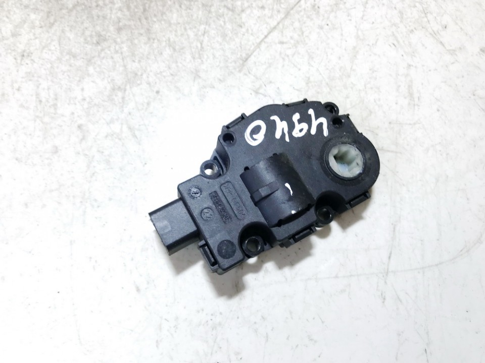 410475520 BMW 3-Series 2006 Peciuko sklendes varikliukas - Thumbnail 2