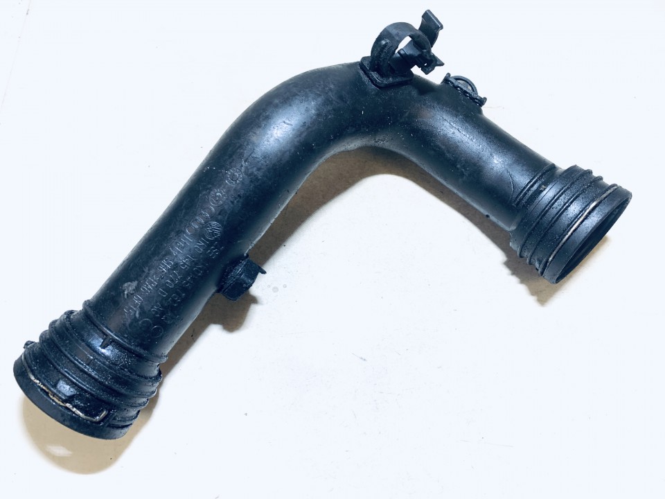 1K0145762AD Volkswagen Passat 2007 Välijäähdyttimen letku