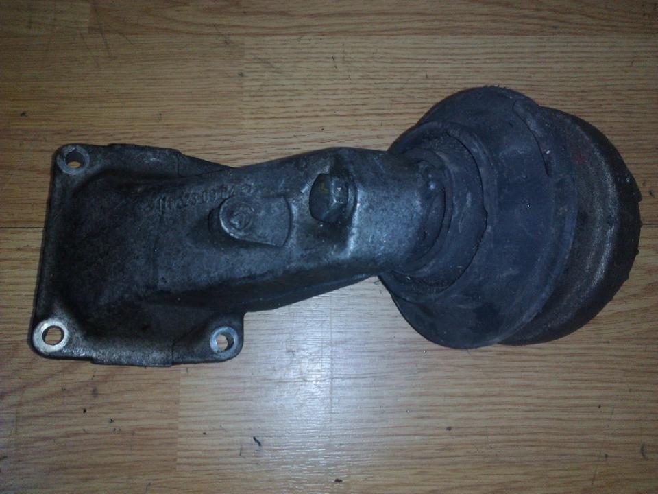 2022401917 111223090 Mercedes-Benz E-CLASS 1997 Engine Mounting and Transmission Mount (Engine support)