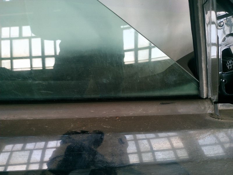 SAAB 9-3 2002 Listwa szyby drzwi - PRZEDNIE PRAWE - Thumbnail 3