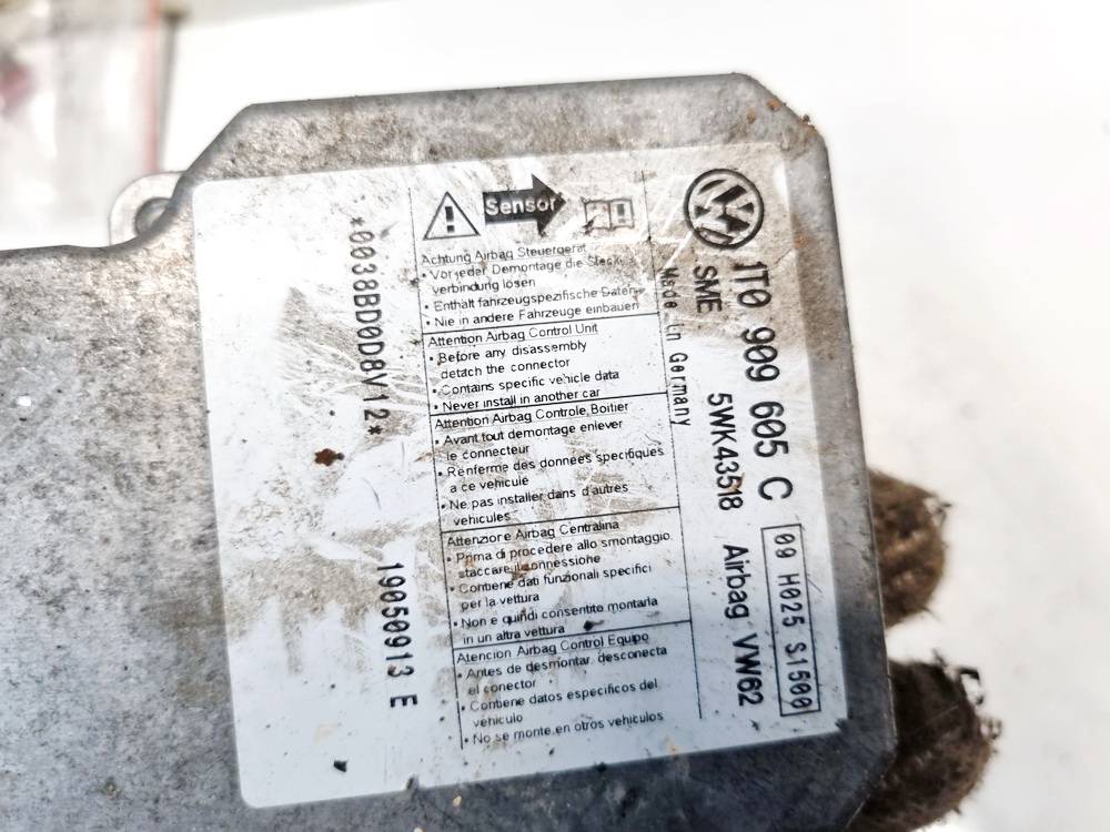 1T0909605C Volkswagen Touran 2005 Airbag crash sensors module - Thumbnail 4