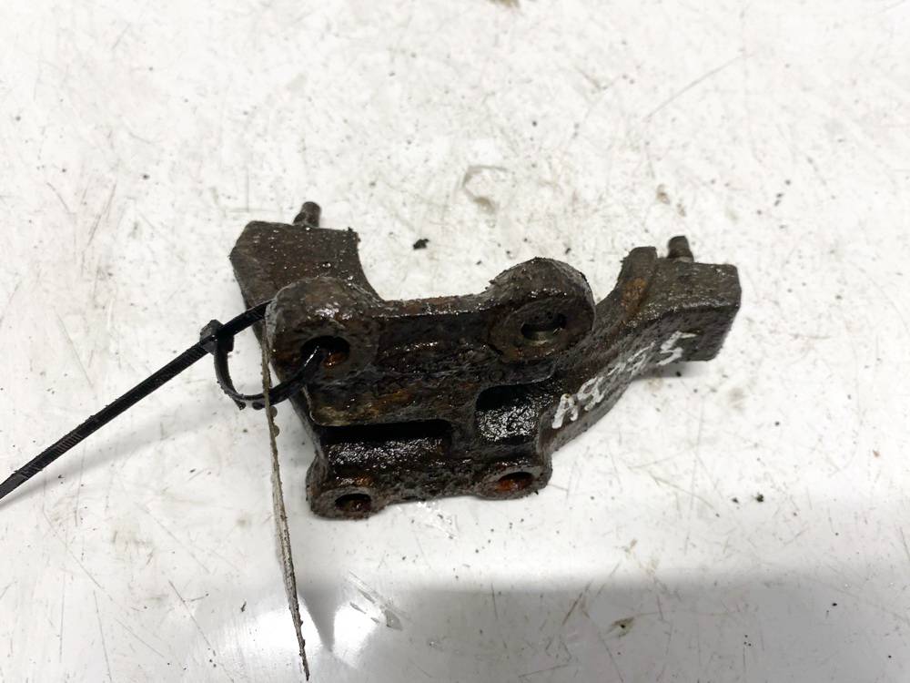 1C153K305 Ford Transit 2007 Engine Mount Bracket and Gearbox Mount Bracket
