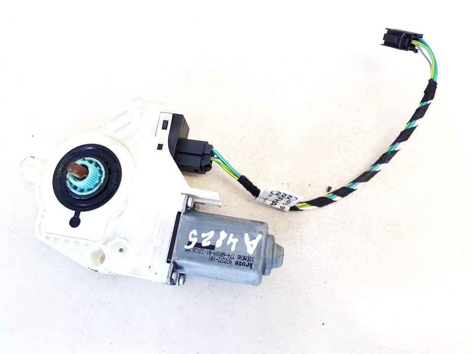 4F0959802D Audi A6 2007 Window Motor - FRONT RIGHT - Thumbnail 2