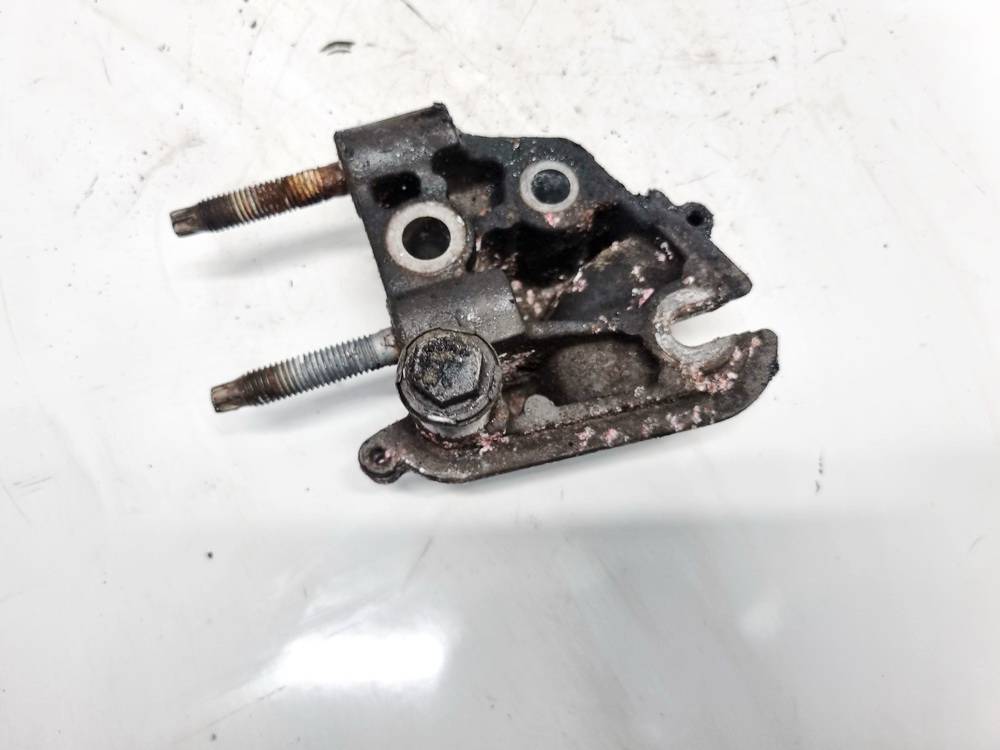 3M516030 Volvo V50 2005 Engine Mount Bracket and Gearbox Mount Bracket - Thumbnail 3