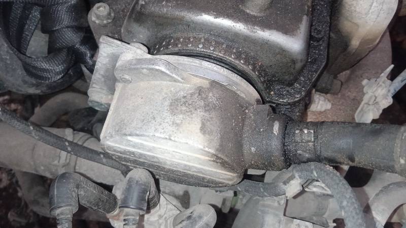 038145101B Volkswagen Golf 2000 Bremžu vakuuma sūknis - Thumbnail 2