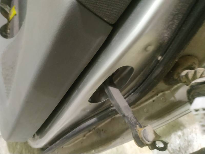 USEDD Toyota Avensis Verso 2001 Door Check (Strap) - REAR LEFT