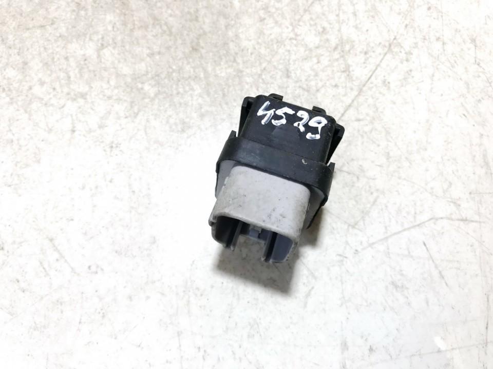 2861067010 2861067010, 1567000671 Glow plug relay Toyota Corolla Verso