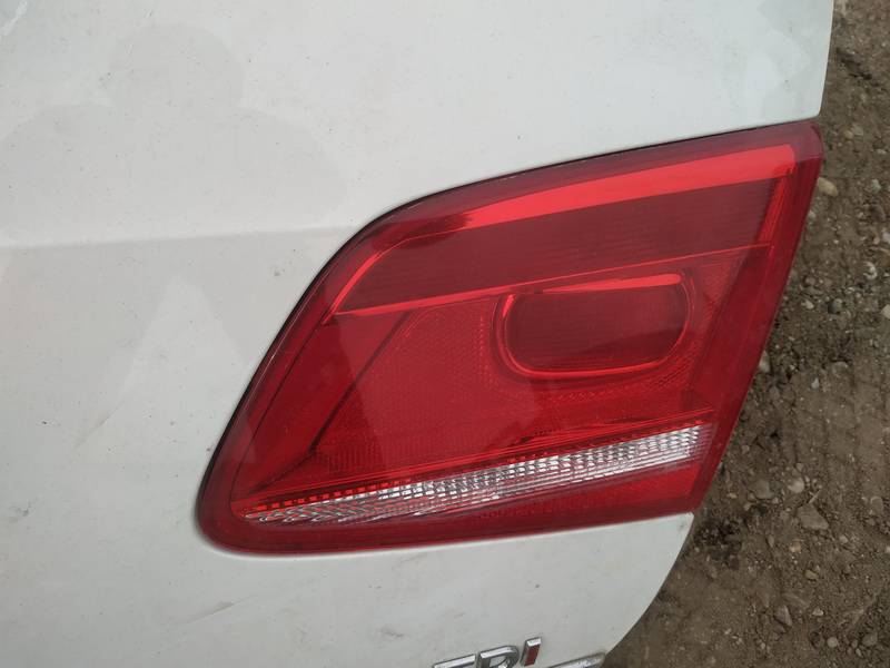 Volkswagen Passat 2011 Heckleuchte komplett innen, Hinten Rechts - Thumbnail 2