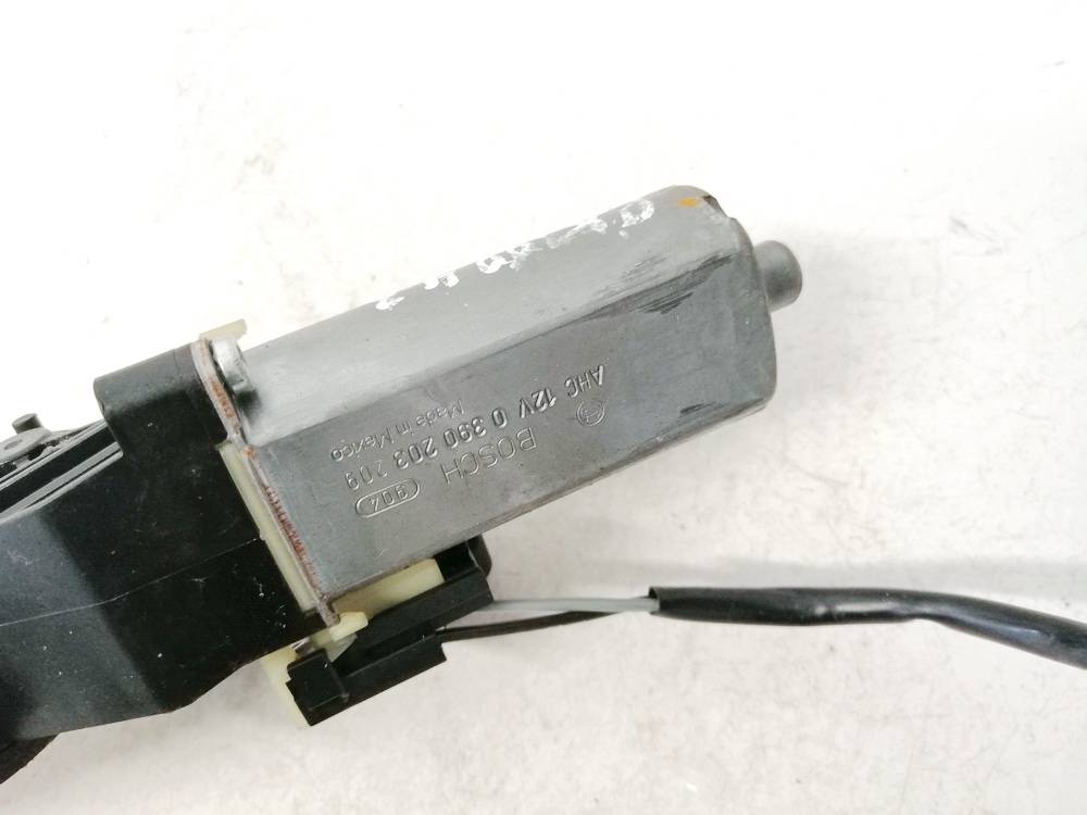 0390203209 Dodge Magnum 2005 Seat Motor Regulator - FRONT LEFT - Thumbnail 3