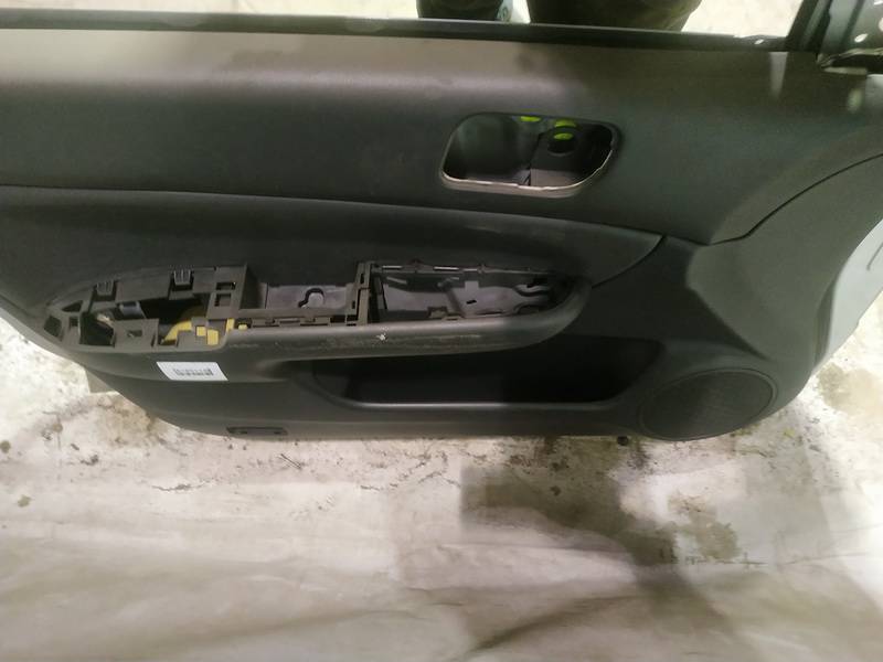 Honda Accord 2004 Door Panel - FRONT LEFT