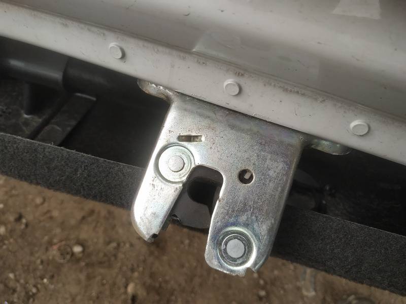 Volkswagen Passat 2011 Trunk Lid Lock Latch - REAR - Thumbnail 2