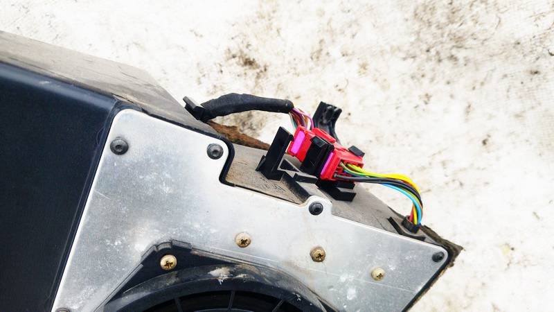 8D9035381C Audi A4 2001 Głośnik niskotonowy - Thumbnail 3