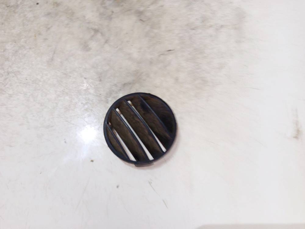 8D0819793 Audi A4 1997 Salono oro groteles