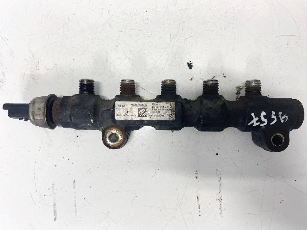 9654592680 Ford Focus 2011 Fuel injector rail (injectors)(Fuel distributor)