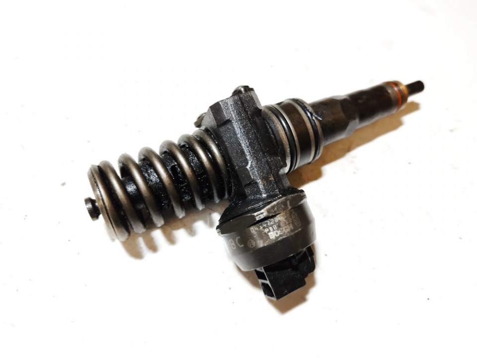 038130073AJ Volkswagen Golf 2001 Fuel Injector