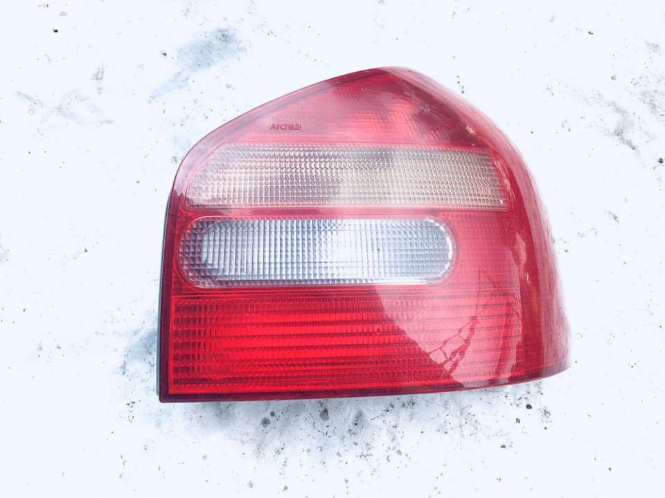 8L0945096 Audi A3 1997 Feu arrière à droite