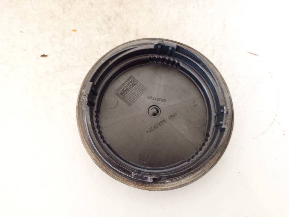 89391724 Volkswagen Polo 2008 Headlight bulb dust cover cap - FRONT