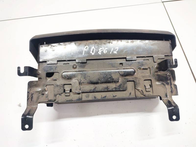 Audi A6 2005 Boîte à Gants - Thumbnail 2