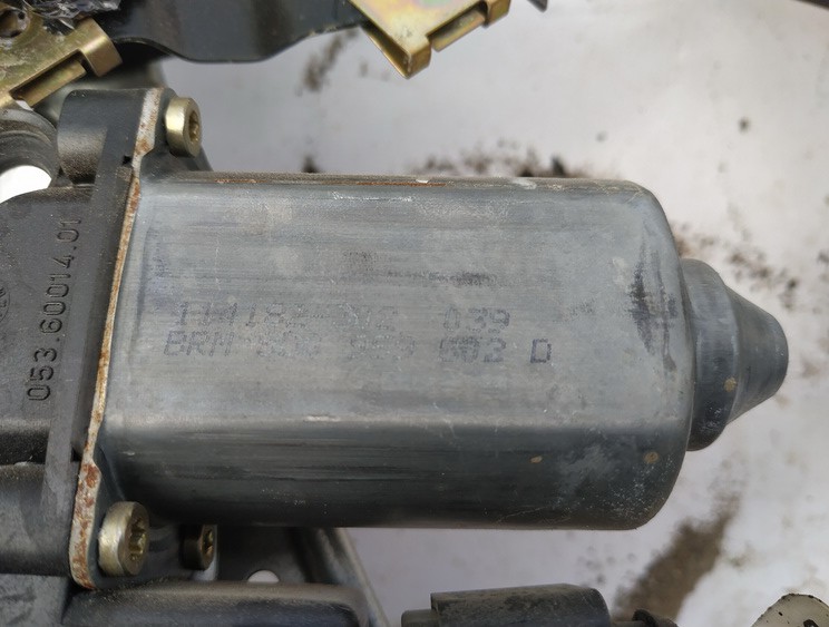 8D0959802D Audi A4 1999 Oven Ikkunan Nostajan Moottori - EDESSÄ OIKEALLA - Thumbnail 3