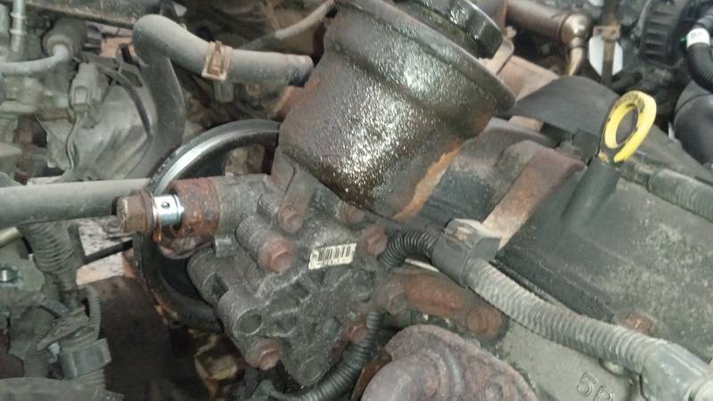 Toyota Yaris 1999 Pump assembly - Power steering pump - Thumbnail 3