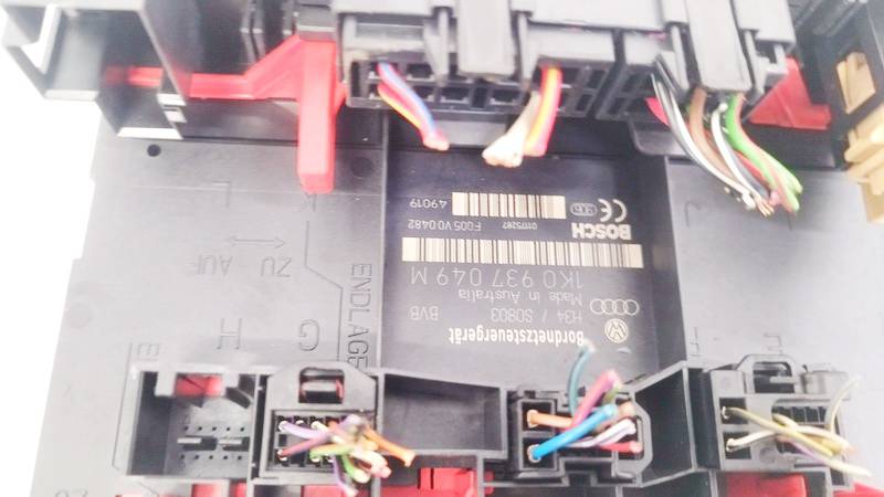 1K0937049M Volkswagen Golf 2004 Fuse box - Thumbnail 3