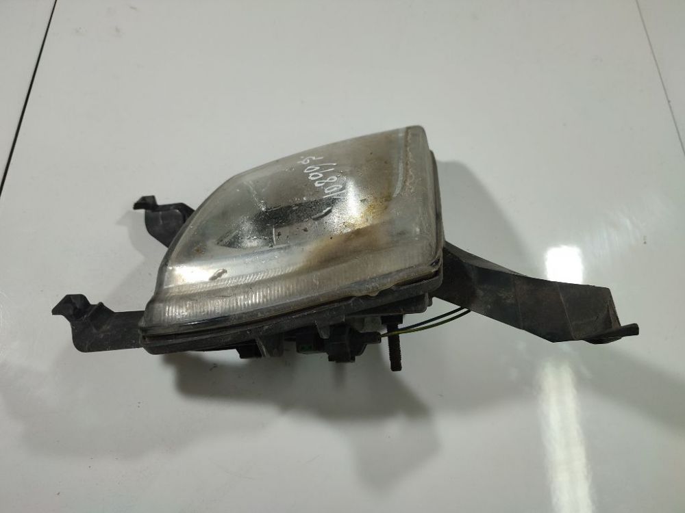 42160748 Peugeot 407 2005 Sumuvalot - EDESSÄ OIKEALLA