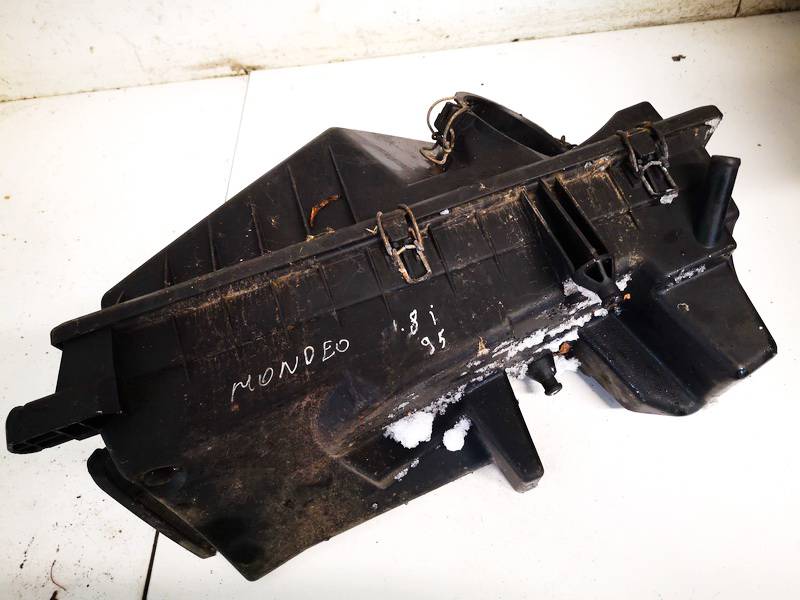 93BB9600AH Ford Mondeo 1993 Air filter box - Thumbnail 3