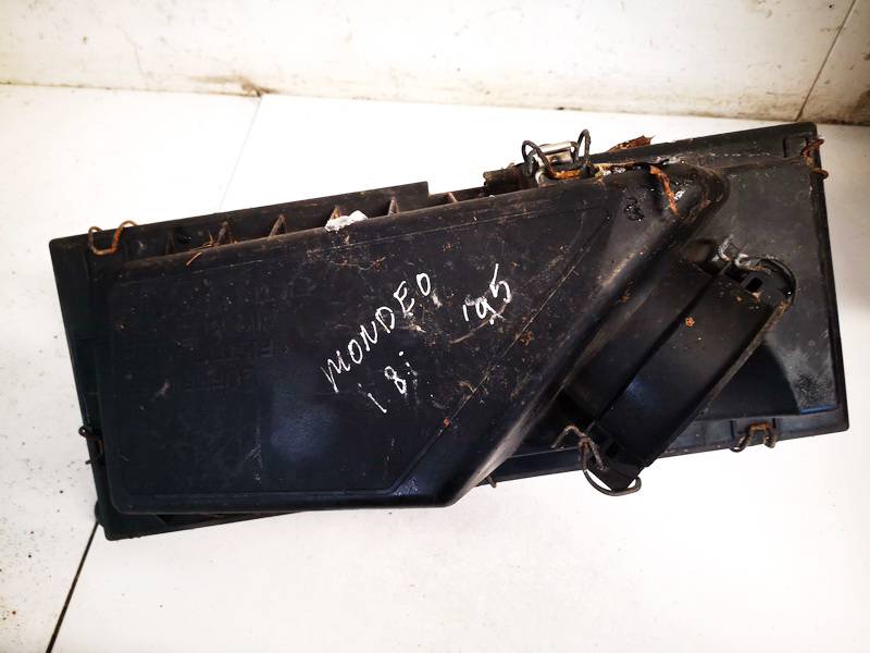 93BB9600AH Ford Mondeo 1993 Air filter box