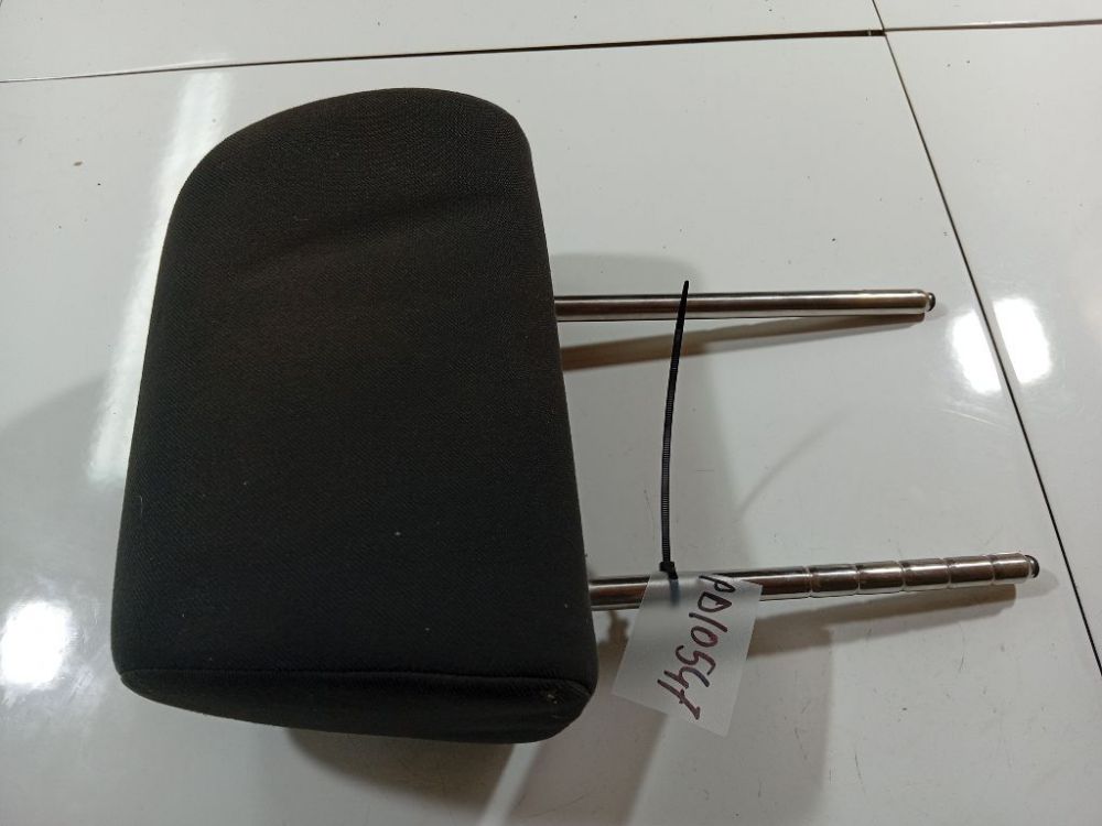 Hyundai i30 2010 Istuimen pääntuki