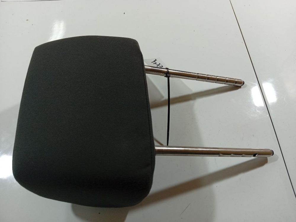 Hyundai i30 2010 Kopfstütze - Thumbnail 3