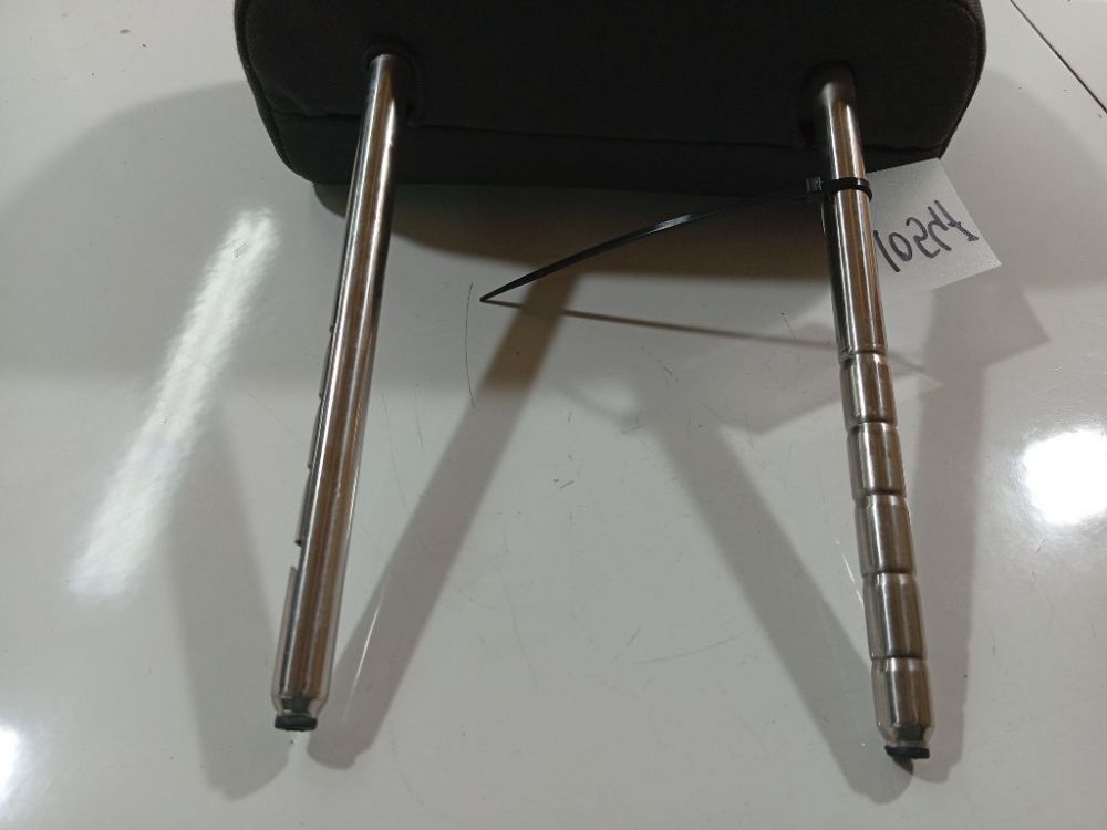 Hyundai i30 2010 Kopfstütze - Thumbnail 4