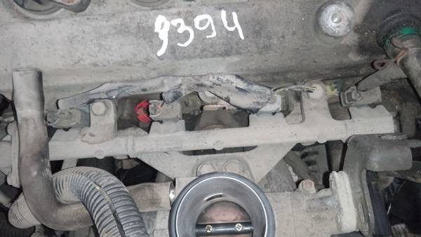 2325023020 Toyota Yaris 1999 Fuel injector rail (injectors)(Fuel distributor)