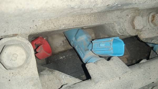 2325023020 Toyota Yaris 1999 Fuel injector rail (injectors)(Fuel distributor) - Thumbnail 3