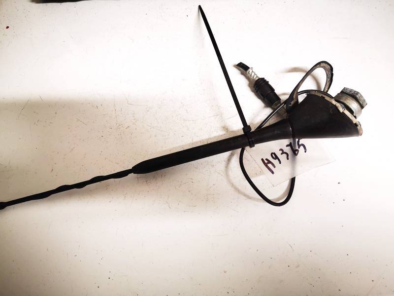 60699449 Toyota Yaris 2007 AntennI (GPS-antenni)