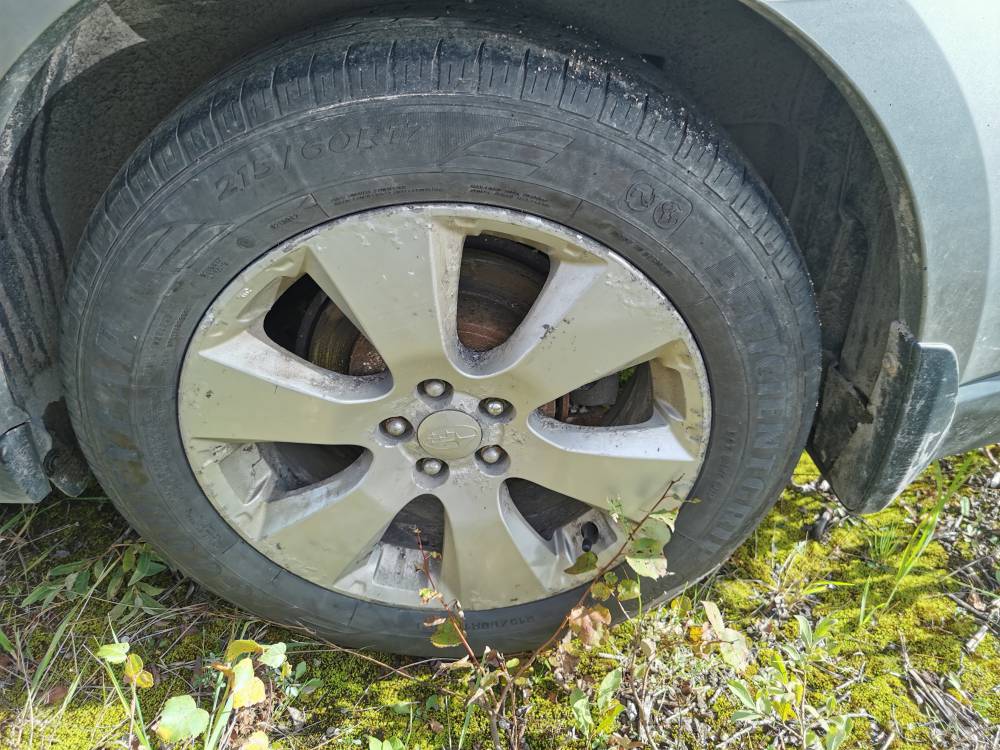 5X100 Subaru Outback 2010 Liettuan renkaiden komplekti R17