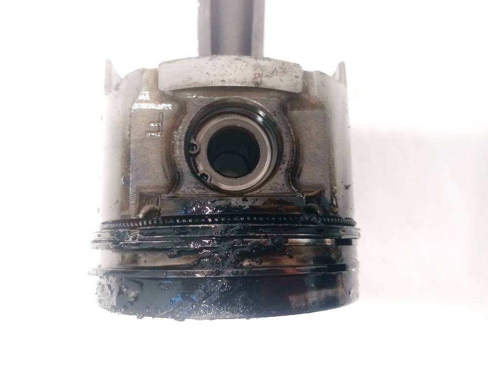 Mazda 323 1998 Piston and Conrod (Connecting rod) - Thumbnail 3