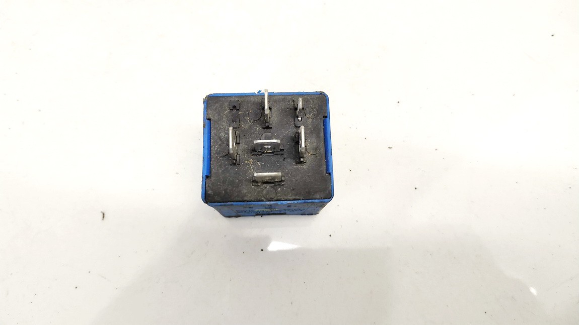 12VREF02406 Peugeot 405 1995 Relay module | EuroImpex