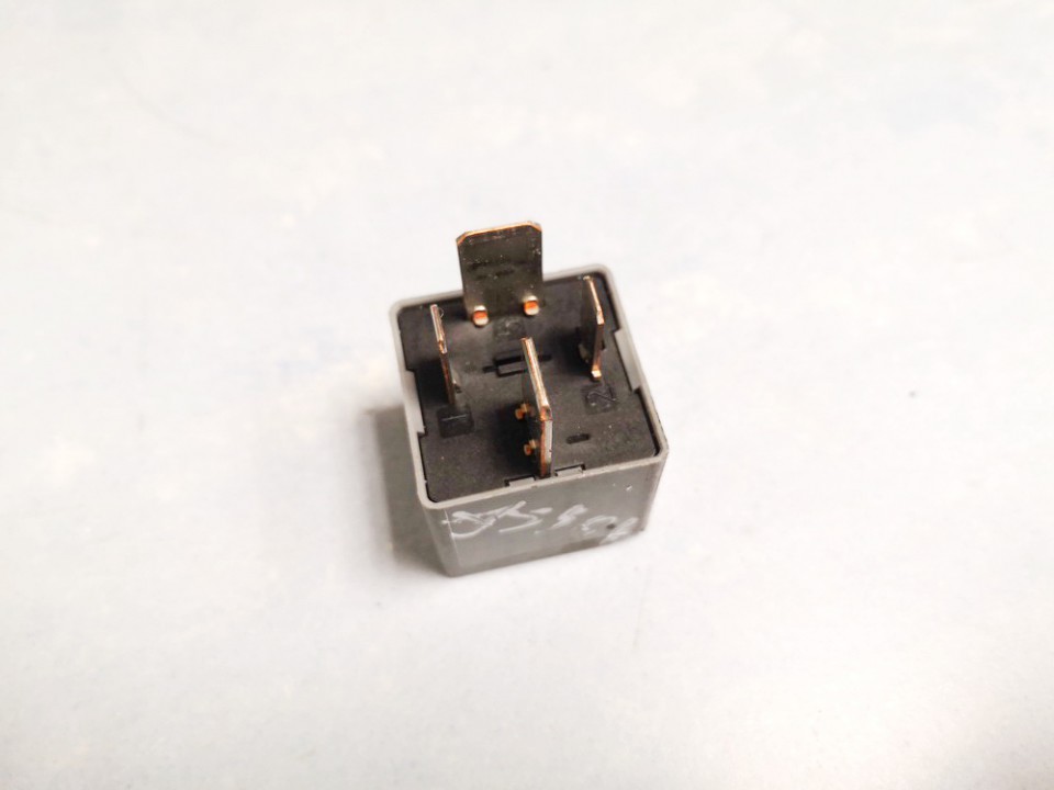 f80b14b192aa f80b14b192aa Relay module Ford Focus 2005 1.6L