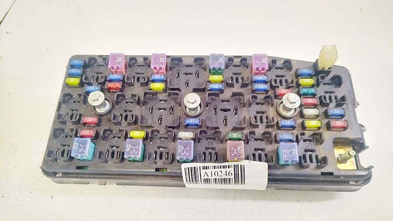 Chevrolet Captiva 2007 CAJA RELES - FUSIBLES