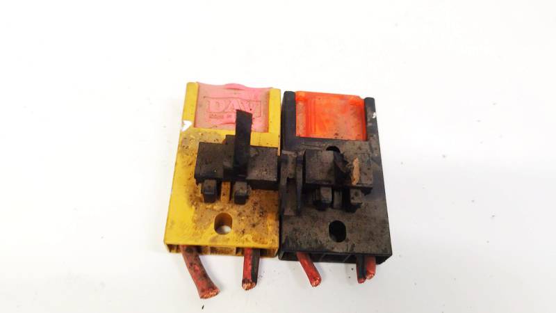 8A0937530 Skoda Octavia 1998 Fuses